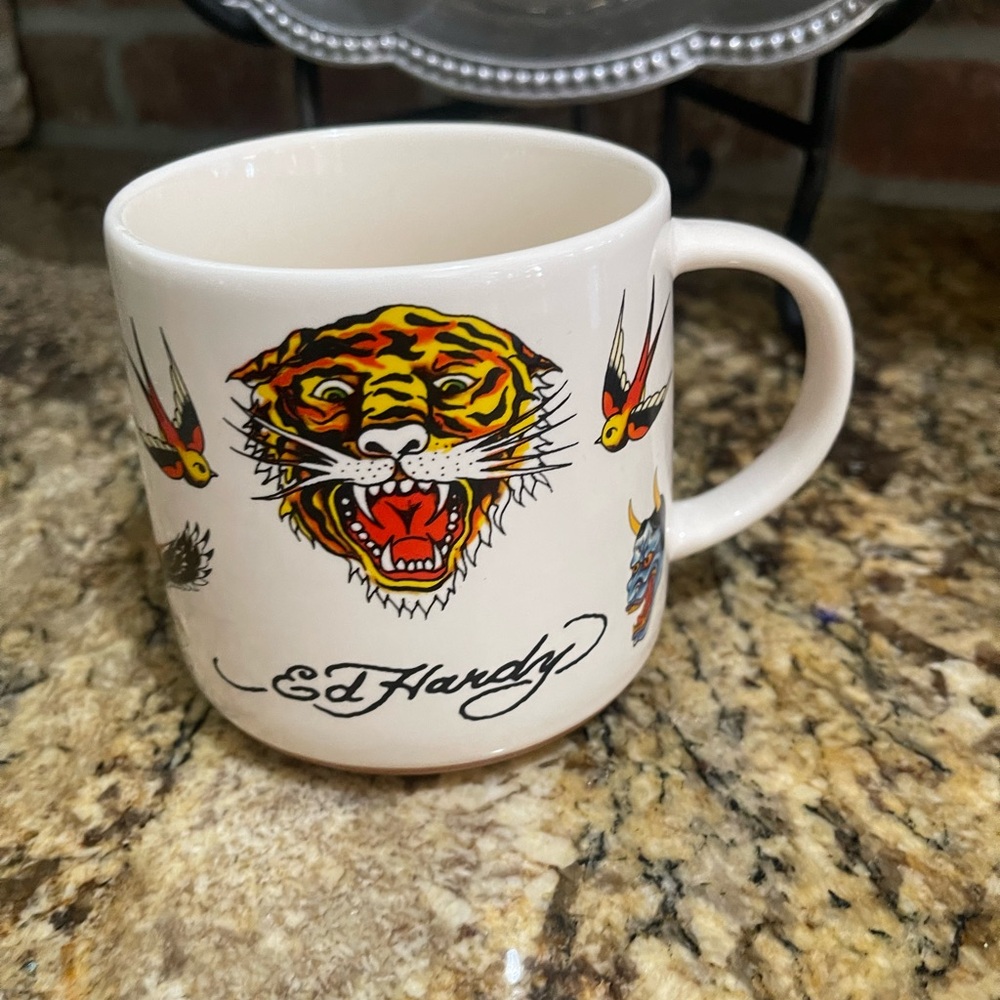 ED HARDY designed by Mad Engine coffee mug - brand new!